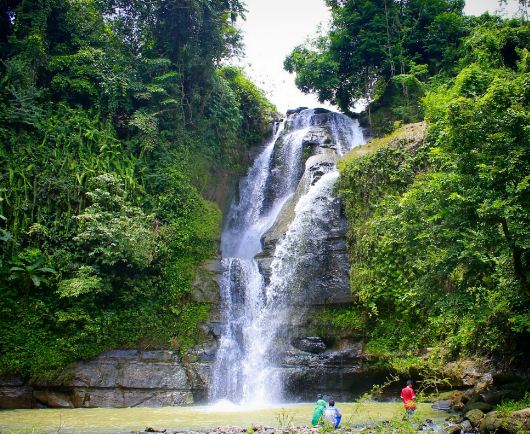 Pantai Tanggul Watu: Surga Tersendiri di Ujung Selatan Cilacap